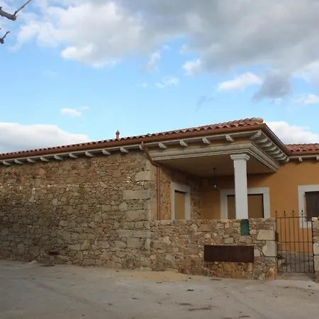 El Jardin Del Poeta Guijo de Granadilla