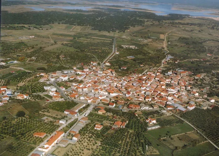 El Jardin Del Poeta Lejlighed Guijo de Granadilla
